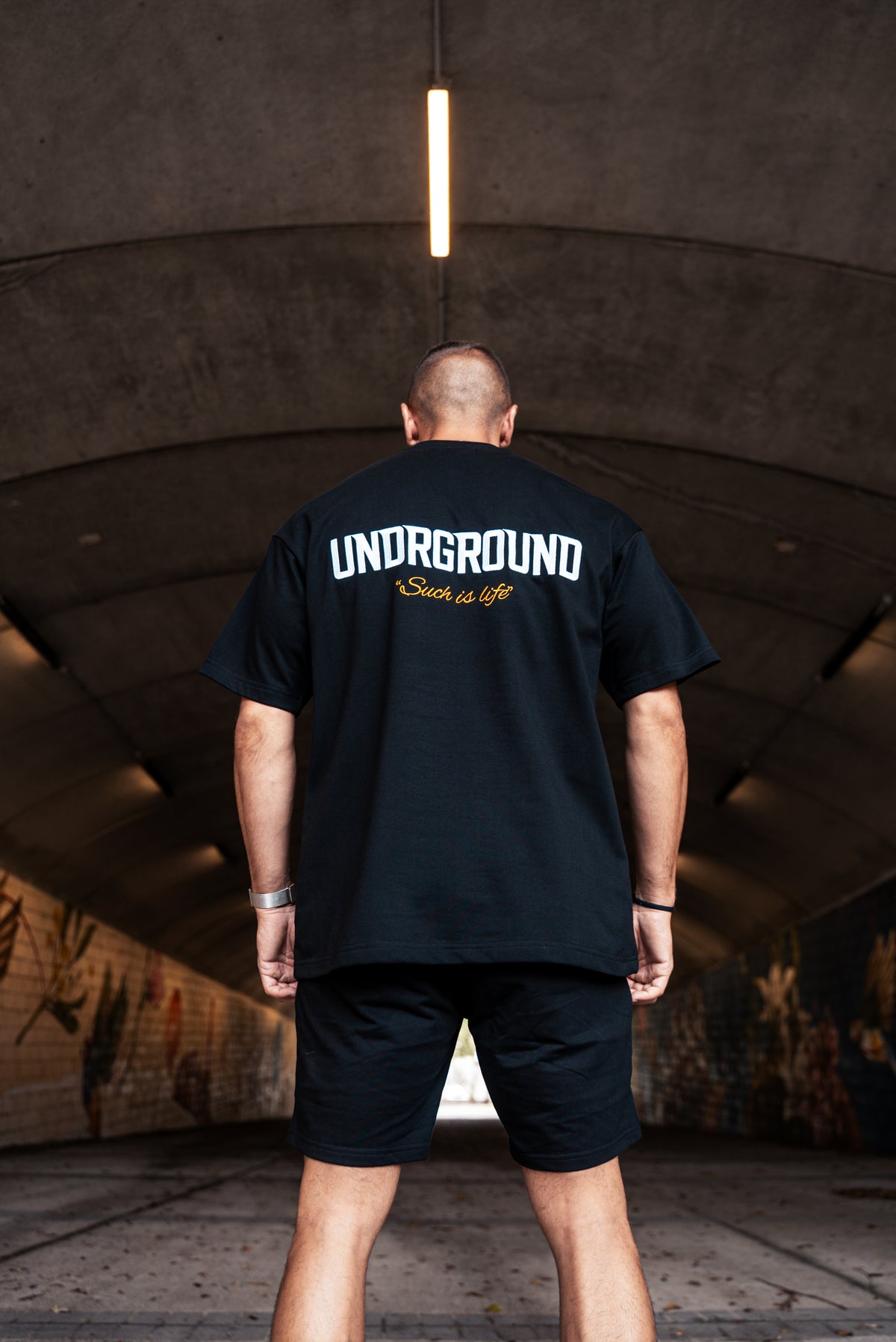 Such Is Life Relaxed Fit Tee x Blk/Orange
