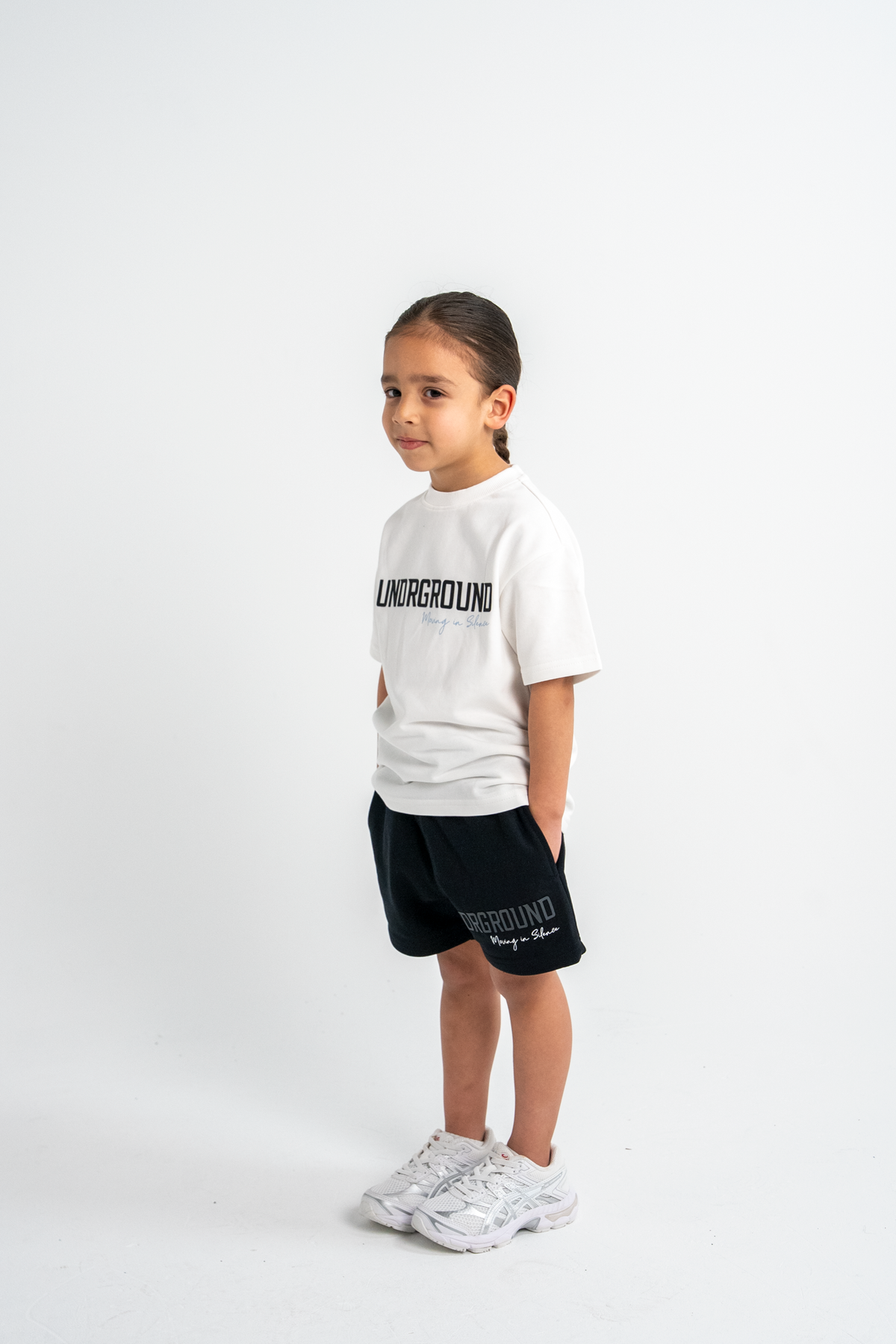 KIDS MOVING IN SILENCE TEE x SNOW