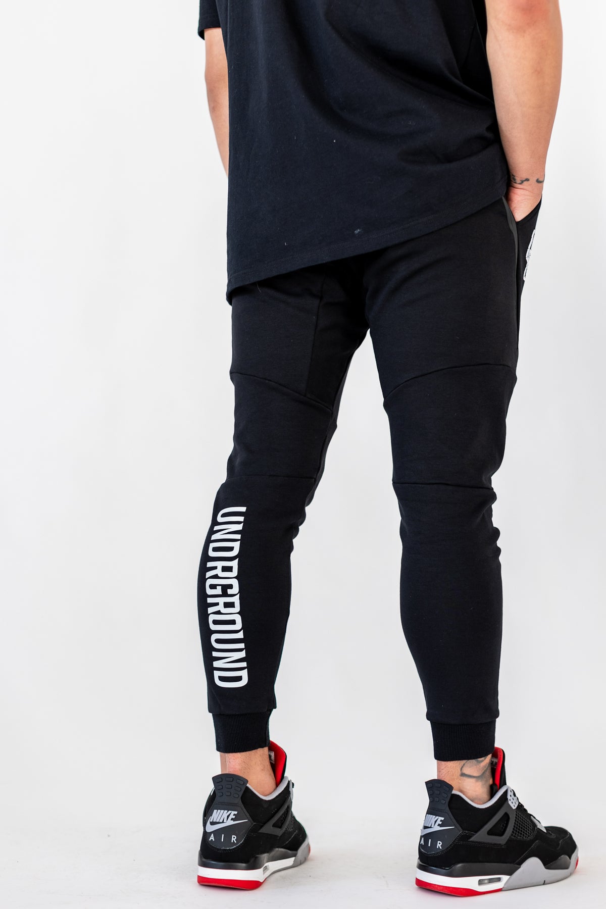 Tapered Joggers x Black