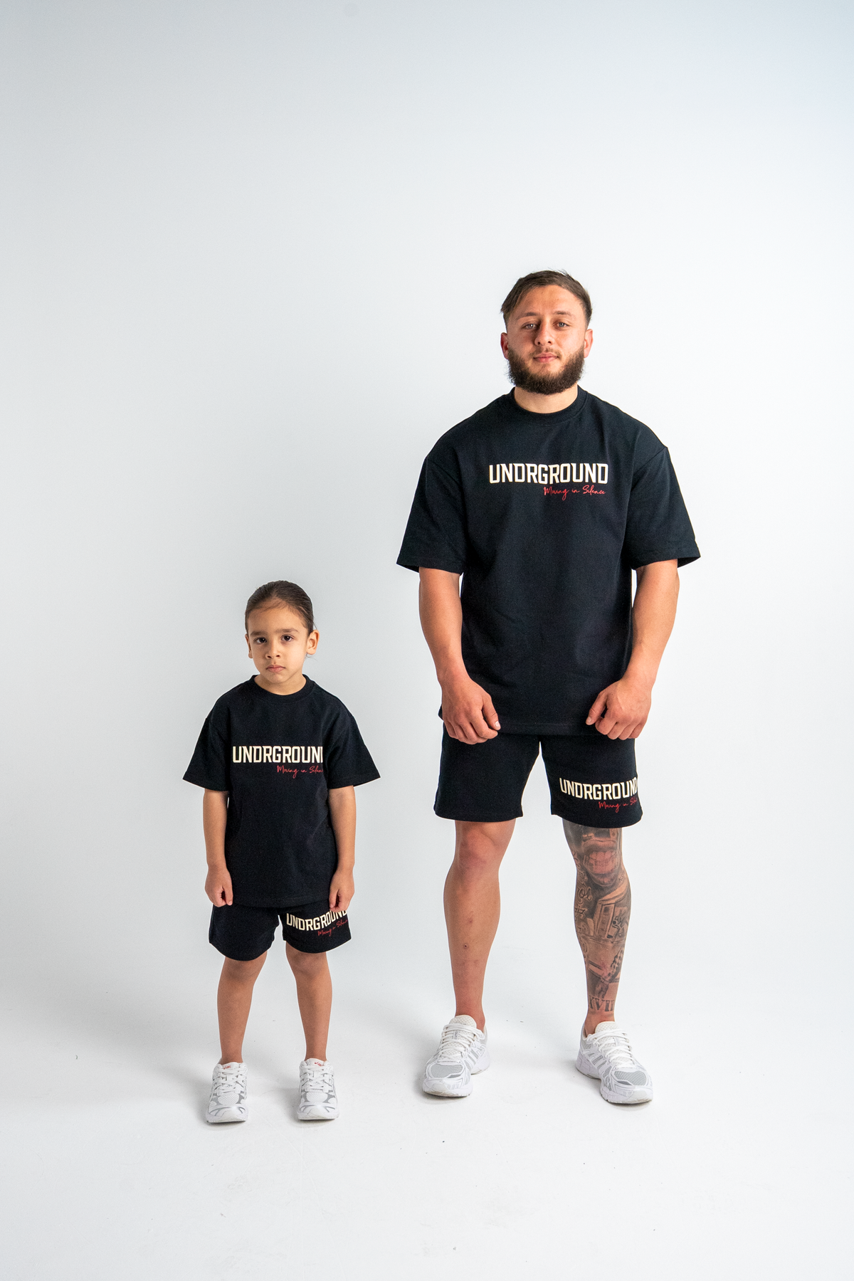 MOVING IN SILENCE SHORTS x BLACK/CREAM