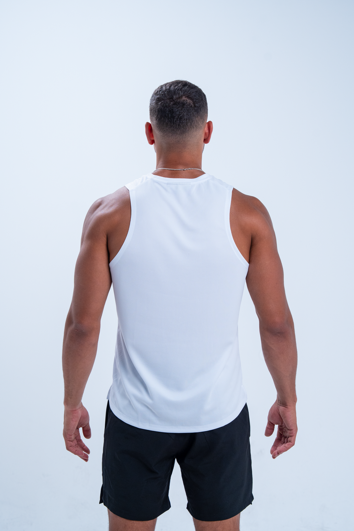 ULTRALIGHT PERFORMANCE SINGLET x WHITE
