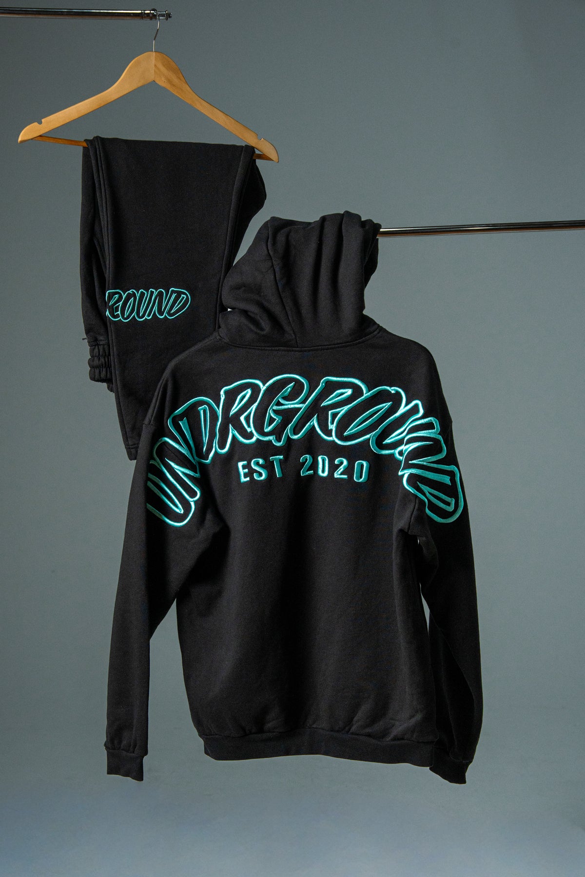 HYPE HOODIE BLACK/TIFFANY