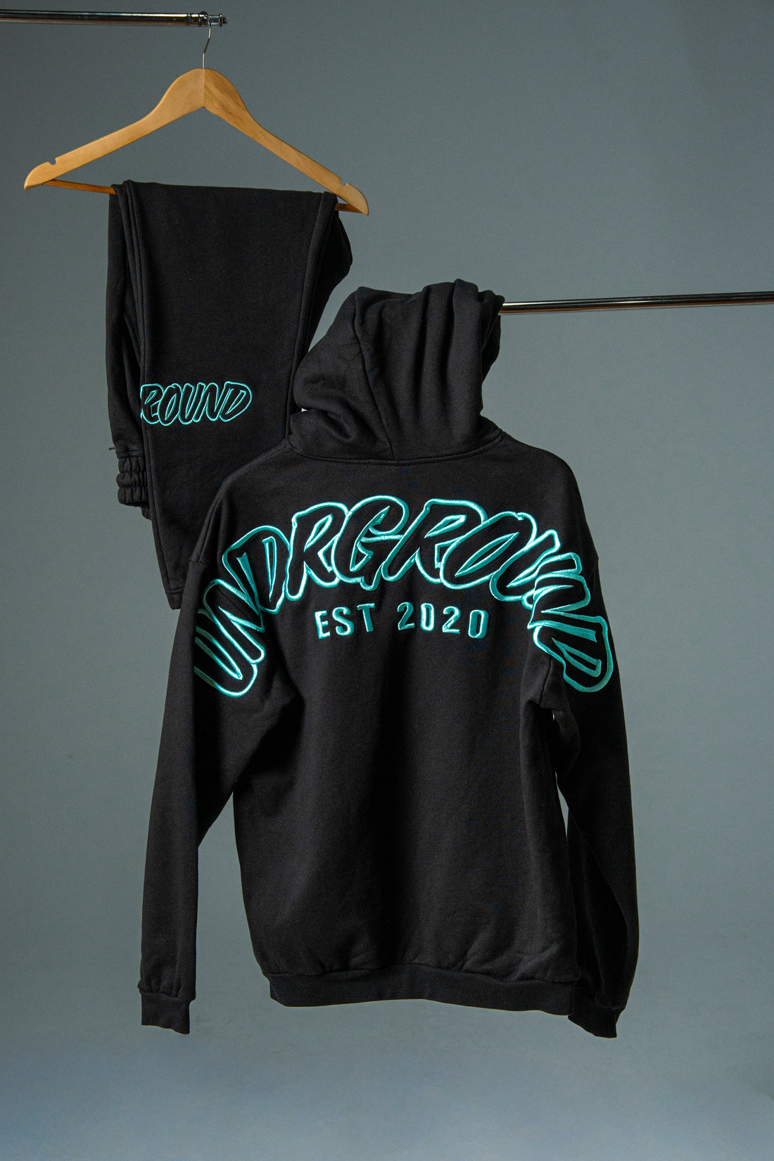 Hype Hoodie Black/Tiffany