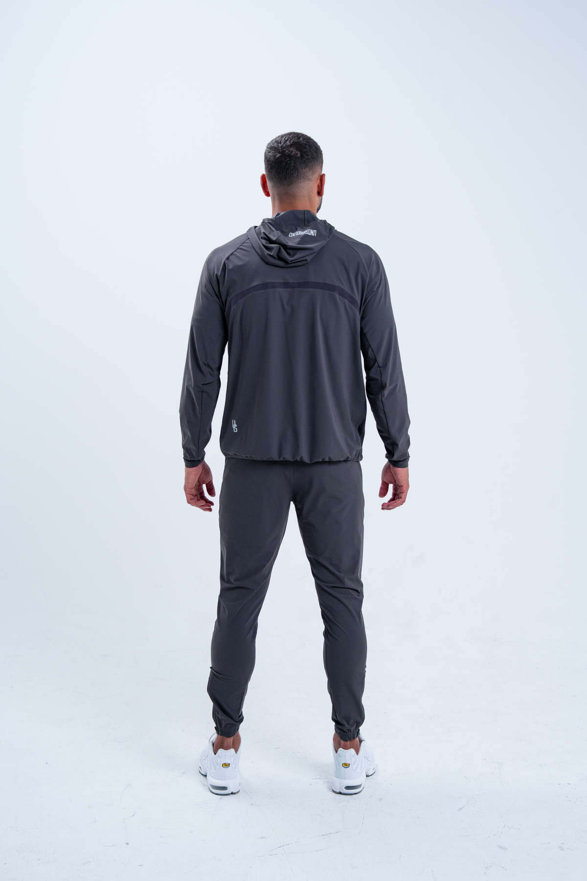 ULTRALIGHT PERFORMANCE JACKET X GRAPHITE