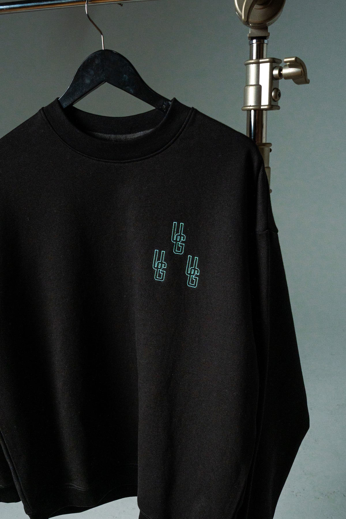 MI VIDA LOCA CREW (BLACK /TIFFANY)