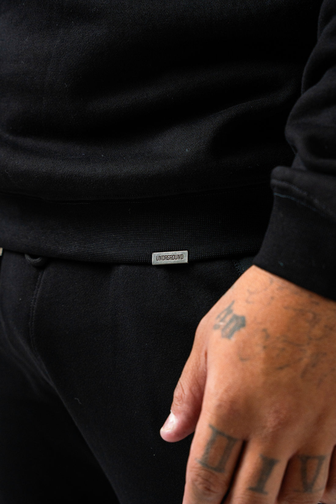 MI VIDA LOCA CREW (BLACK /TIFFANY)