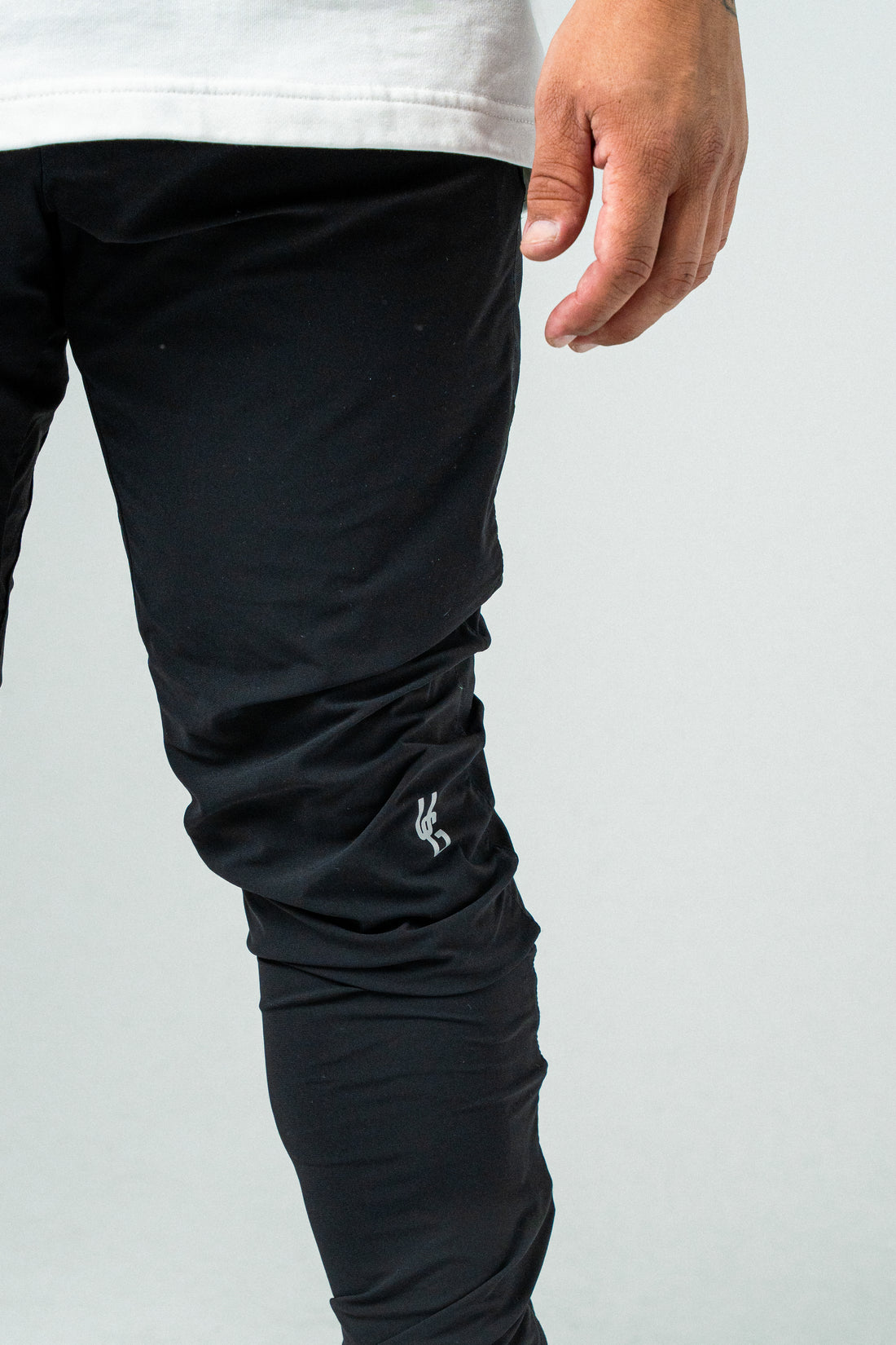 ULTRALIGHT PERFOMANCE JOGGERS