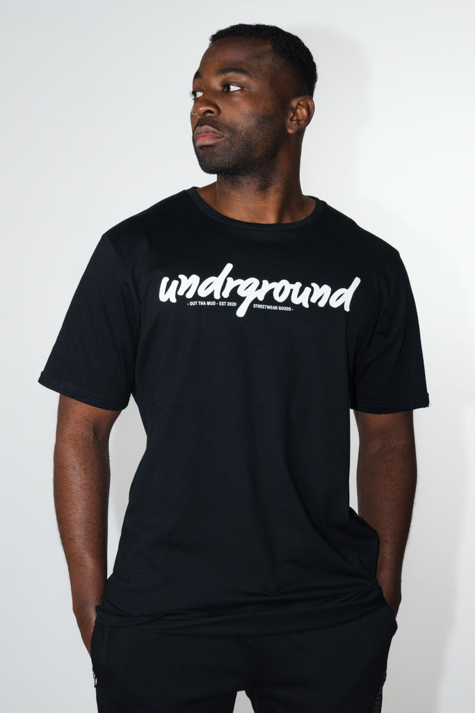Fitted Tee Black/White OUT THA MUD
