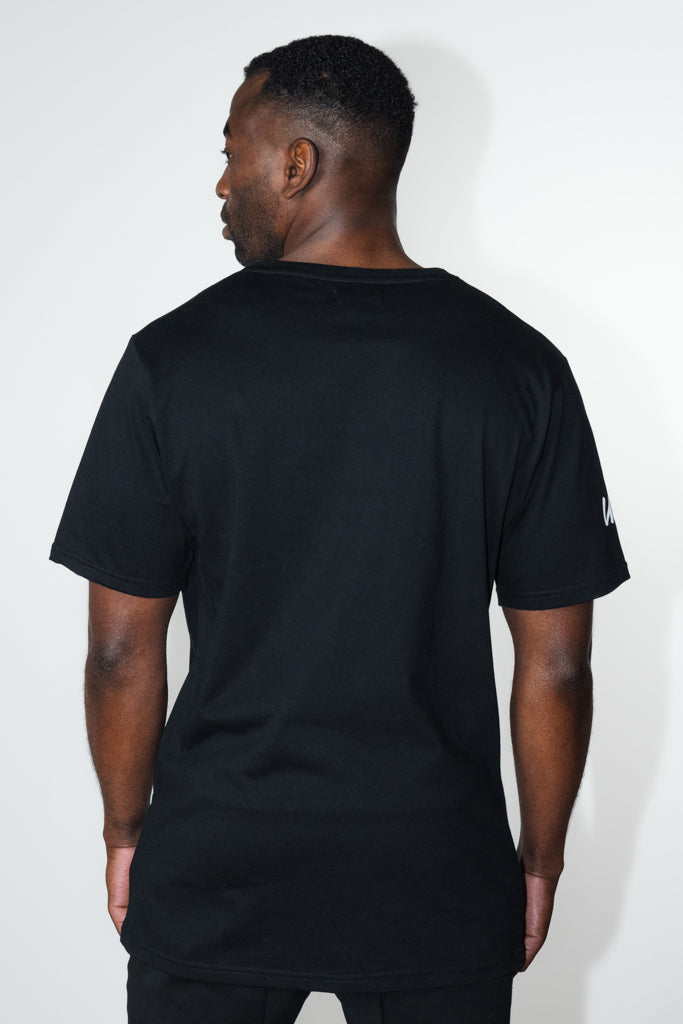 Fitted Tee Black/White OUT THA MUD
