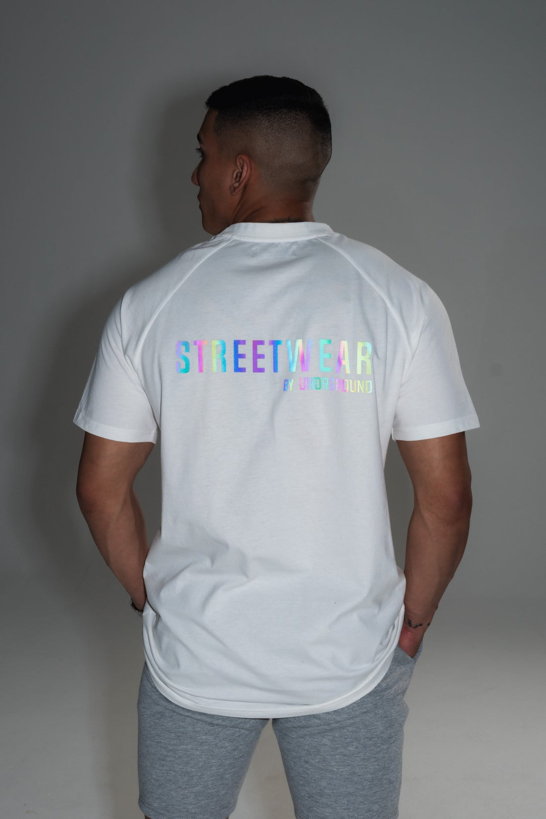 White Straight Tee x Reflective Print